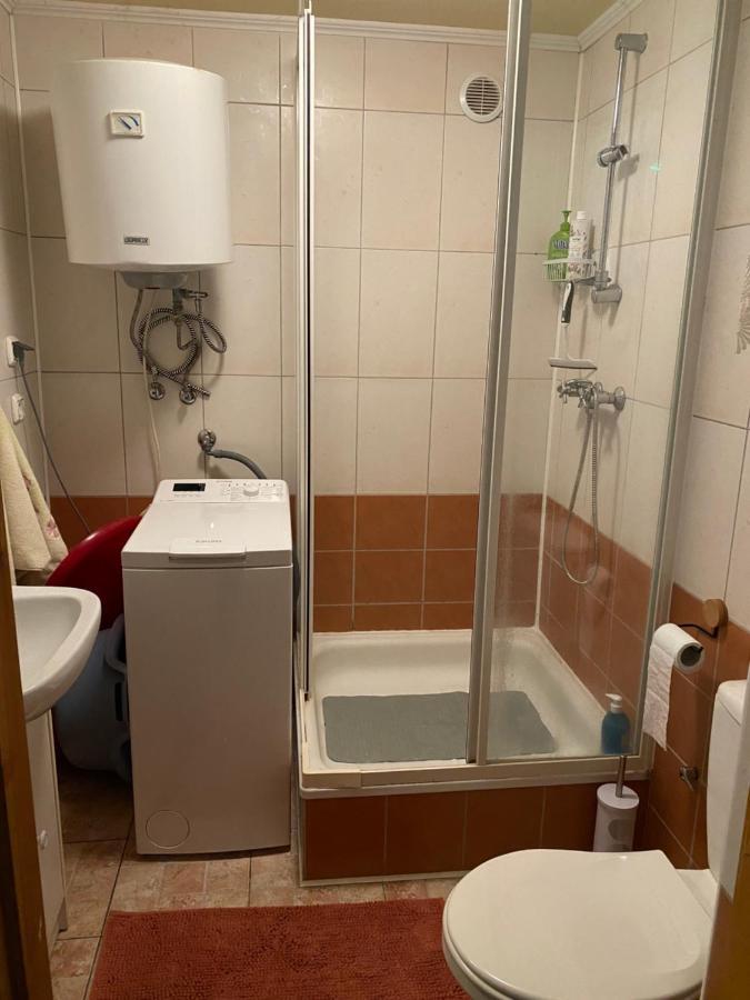 Przytulny Domek W Lesie Blisko Rzeki Ryczywol  Ngoại thất bức ảnh